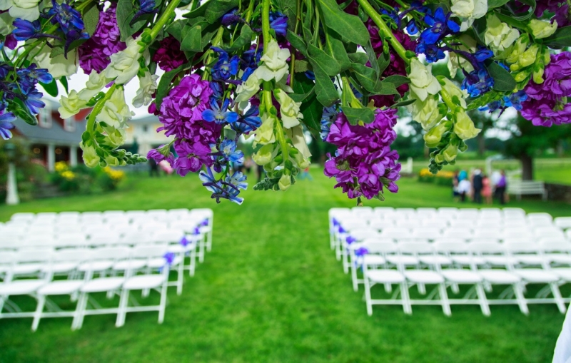 salem-cross-inn-gazeebo-chairs